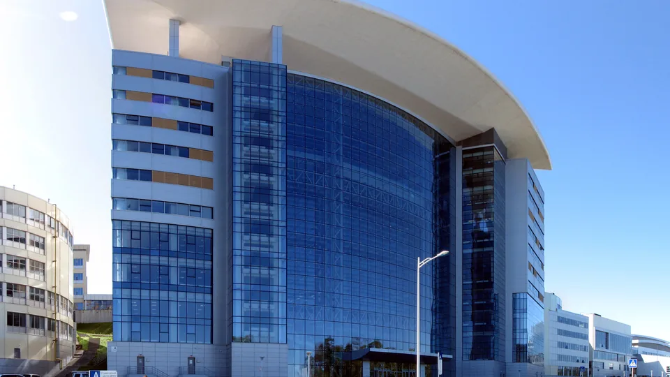 Uzak Doğu Federal Üniversitesi kampüsü